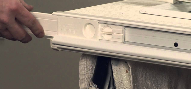 aluminum storefront door repair Marysville